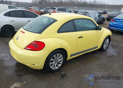 2015 Volkswagen Beetle 1.8T Fleet Edition из США, поврежденный, VIN 3VWF17AT5FM650468